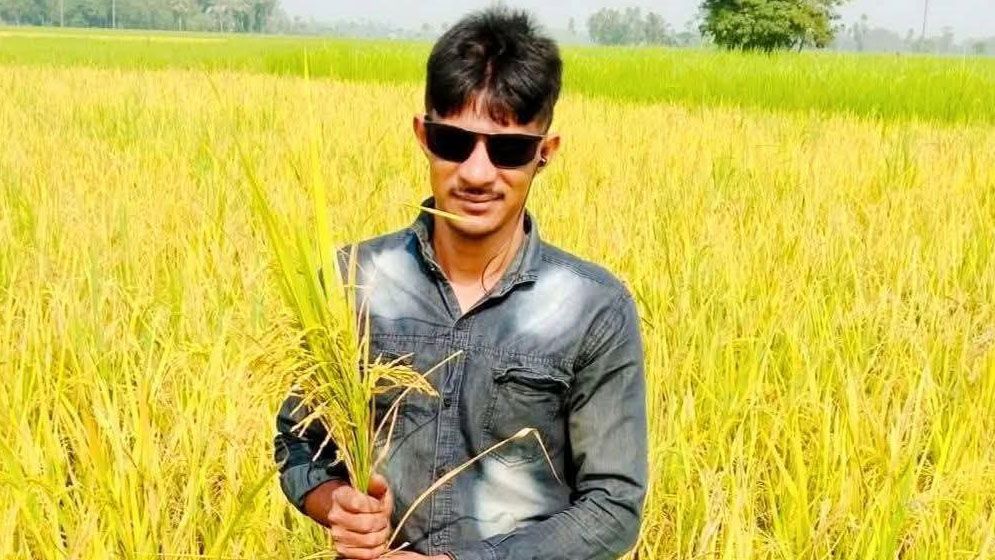 যুবদল কর্মীকে কুপিয়ে হত্যা